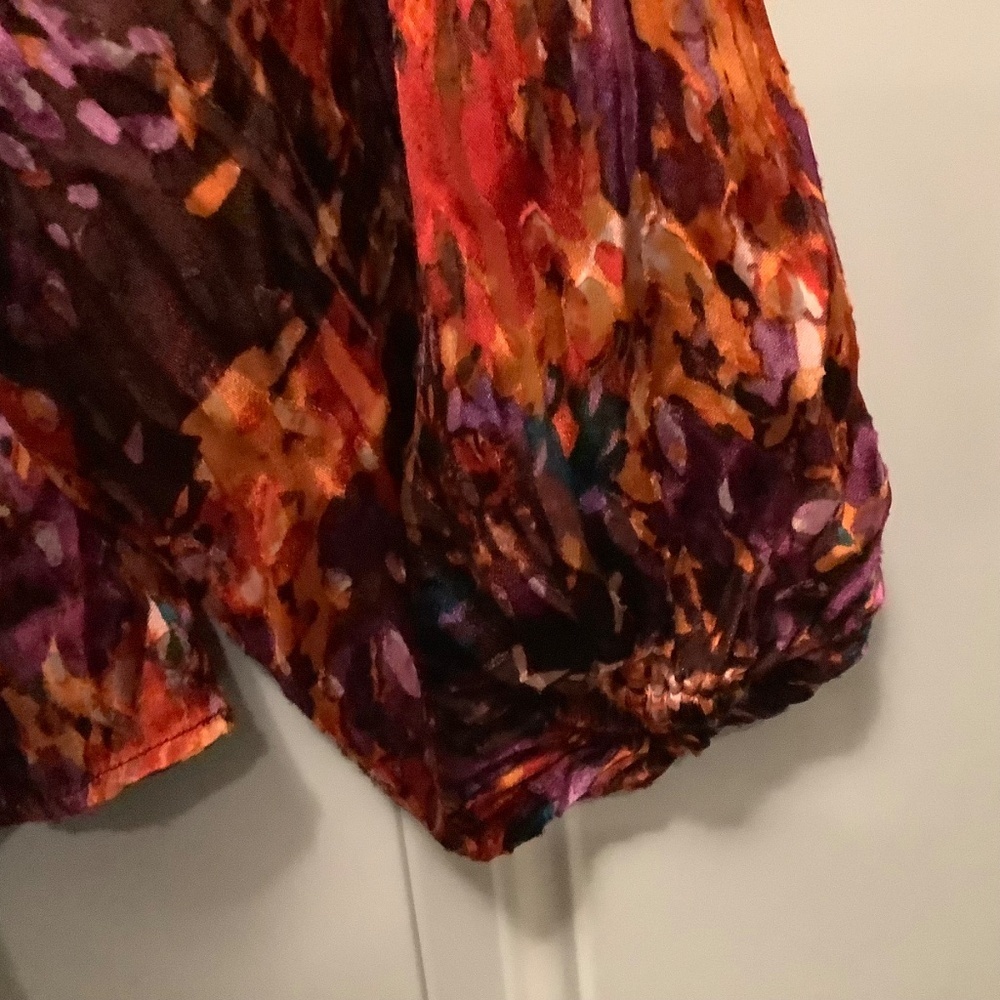 Watercolor Burnout Rayon/Silk/Polyester Blend Balloon Sleeve L Blouse - Picture 8 of 14